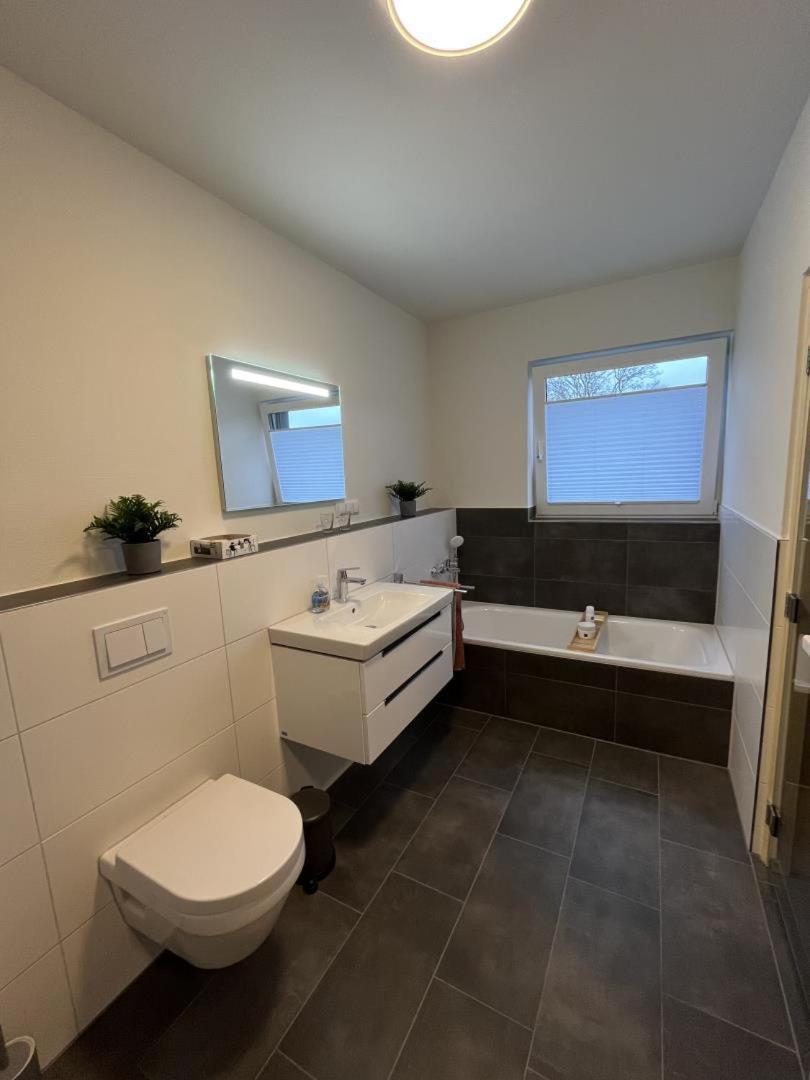 Diemelblick Acht - Ferienhaus Fuer 6 Personen Mit Sauna, Garten Und Dachterrasse Mit Panoramablick Heringhausen Exterior foto